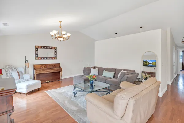 $315,000 | 3355 Blue Ridge Drive, Carpentersville, IL 60110