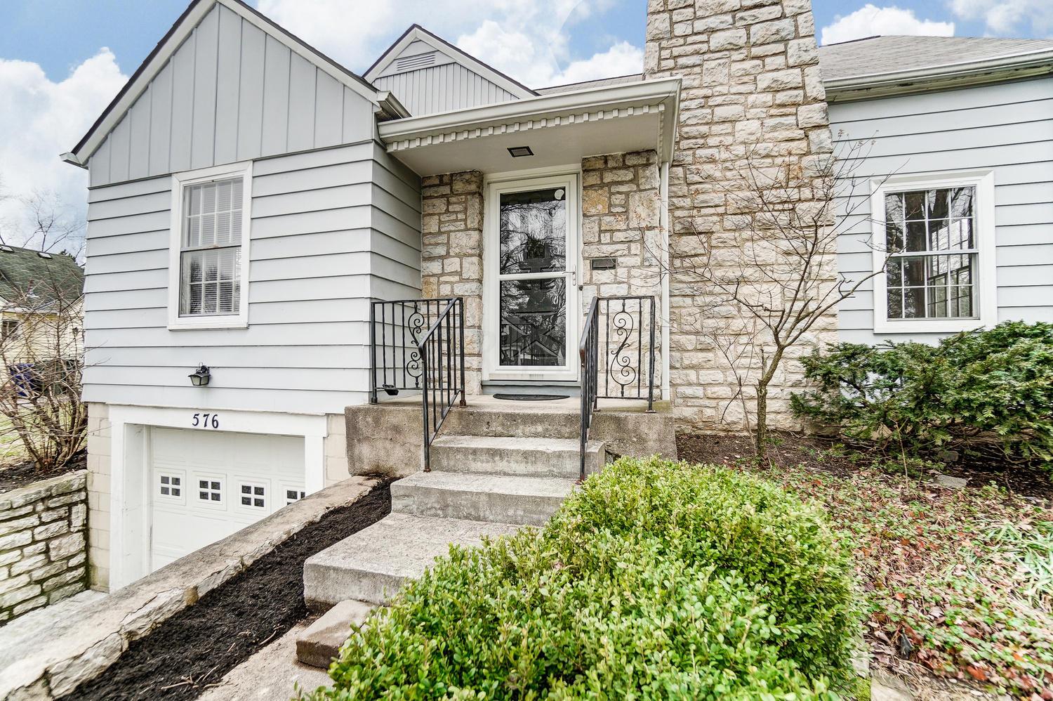 576 Walhalla Road Columbus, OH 43202 - Photo 1 of 38 Gallery Image 1