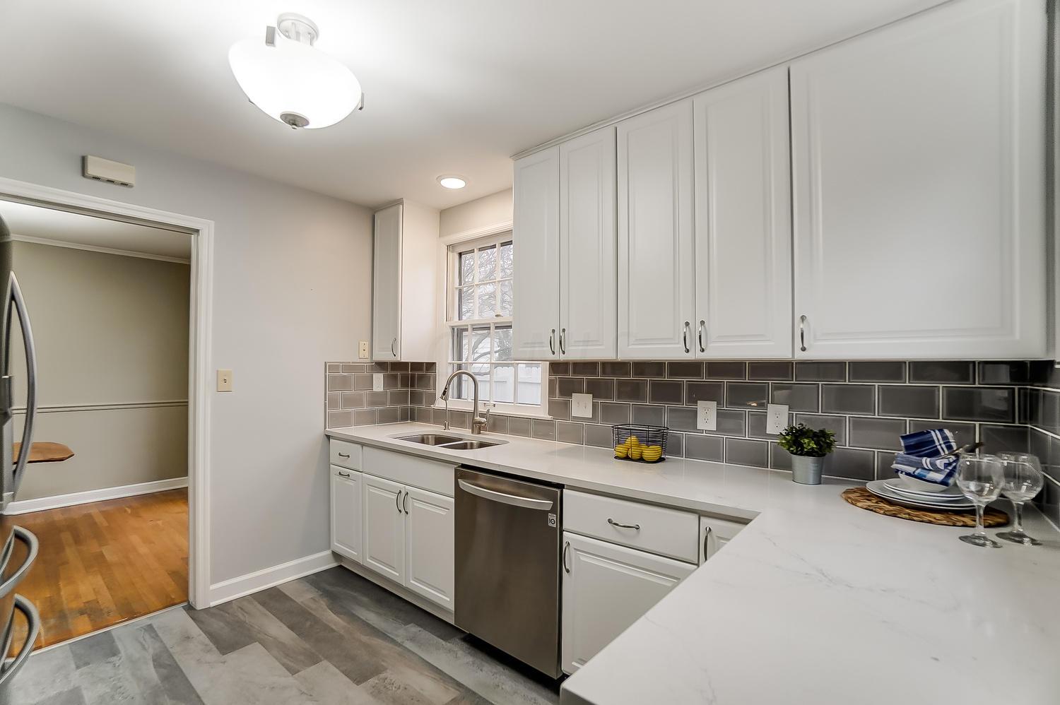 576 Walhalla Road Columbus, OH 43202 - Photo 14 of 38 Gallery Image 14