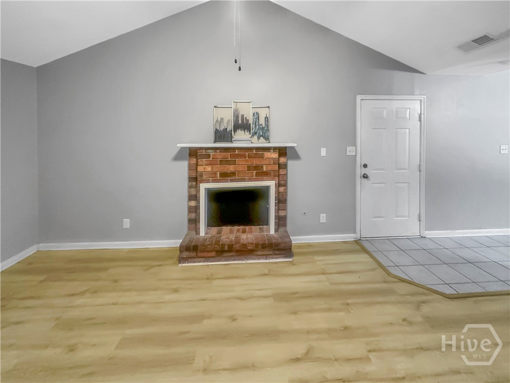 422 Edgewater Road Savannah, GA 31406 - Photo 2 of 10