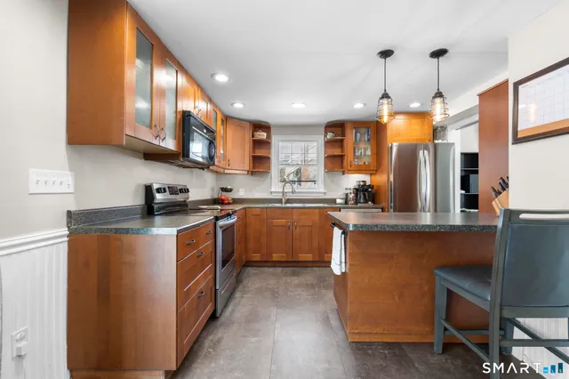 $439,899 | 150 Rimmon Road, North Haven, CT 06473