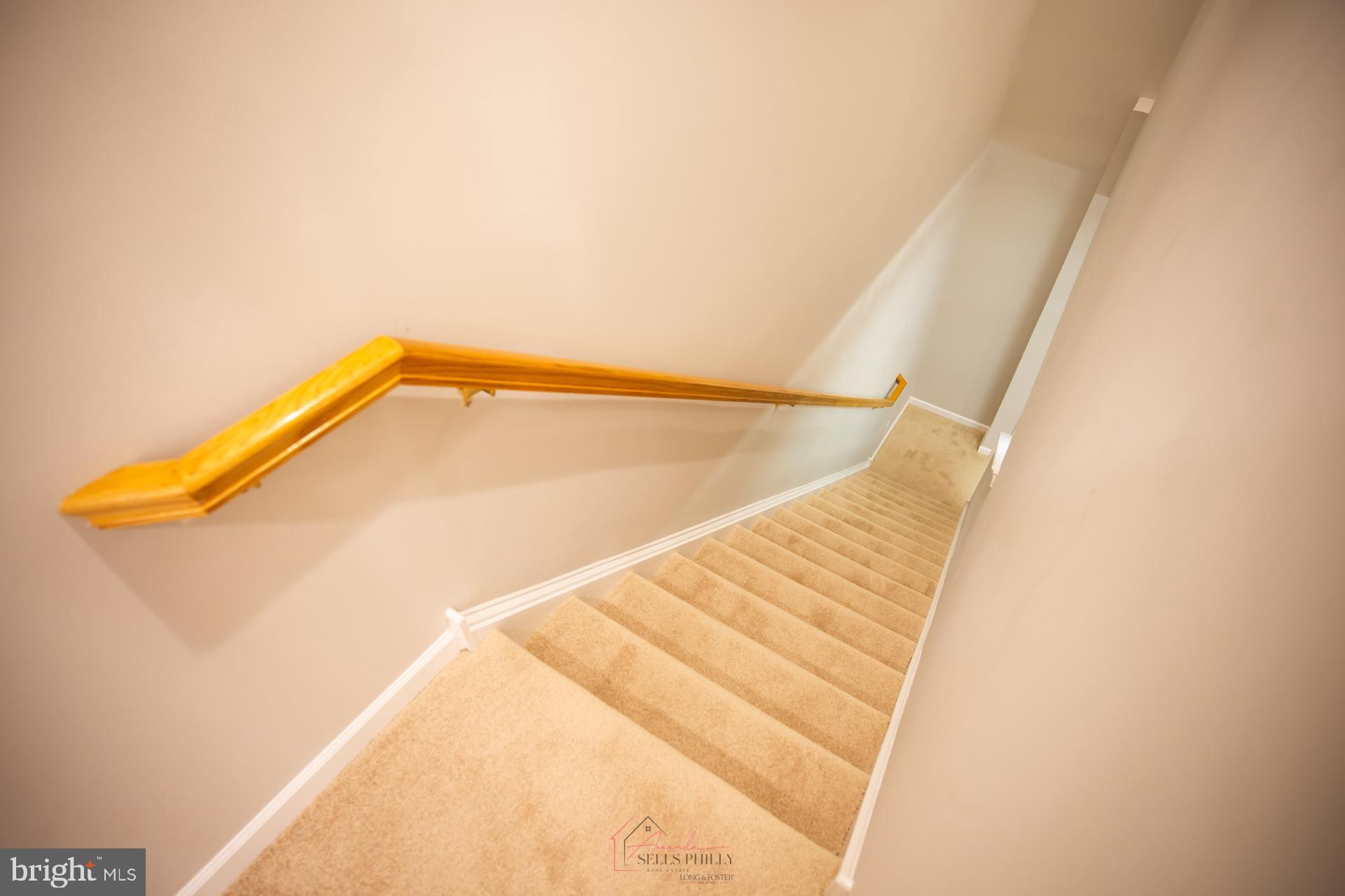 528 Carson Terrace Huntingdon Valley, PA 19006 - Photo 19 of 43 a view of balcony with wooden floor
