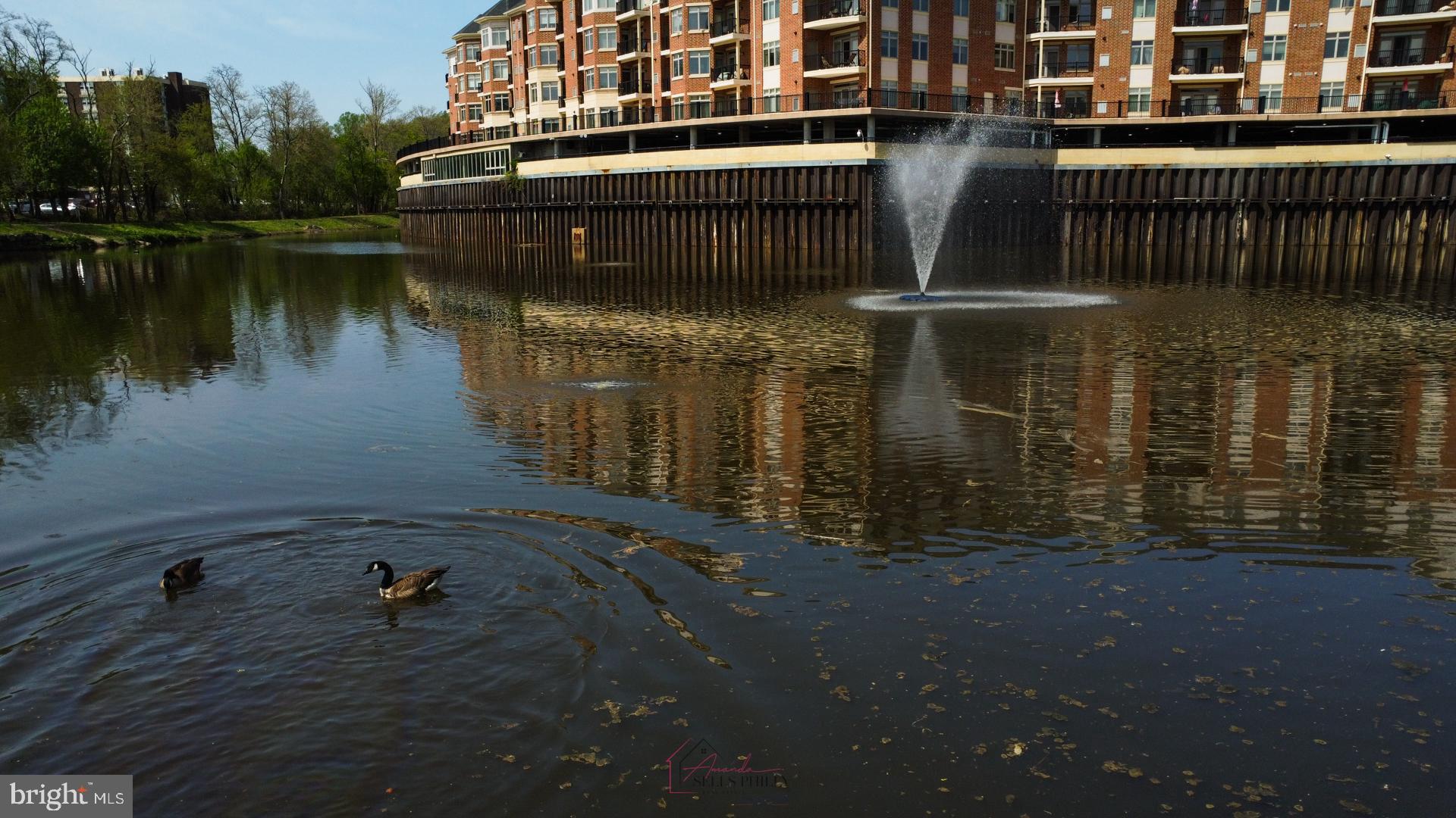 528 Carson Terrace Huntingdon Valley, PA 19006 - Photo 2 of 43