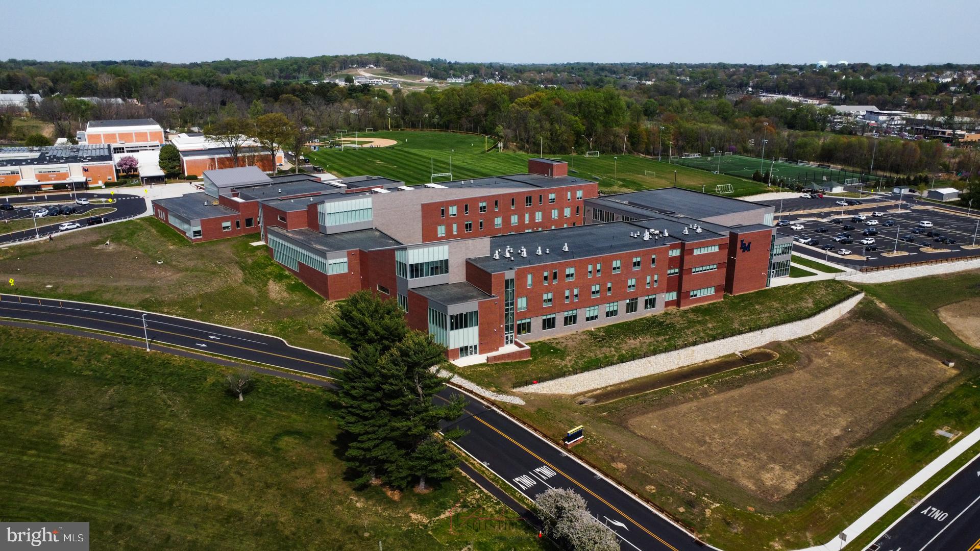 528 Carson Terrace Huntingdon Valley, PA 19006 - Photo 40 of 43 an aerial view of a house with a garden