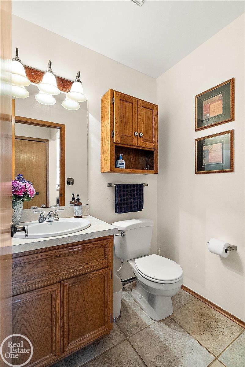 3286 Sandy Point Utica, MI 48316 - Photo 33 of 67