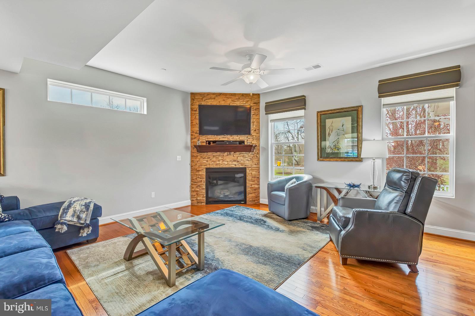 707 Trapper Way Deale, MD 20751 - Photo 11 of 46 Living Room