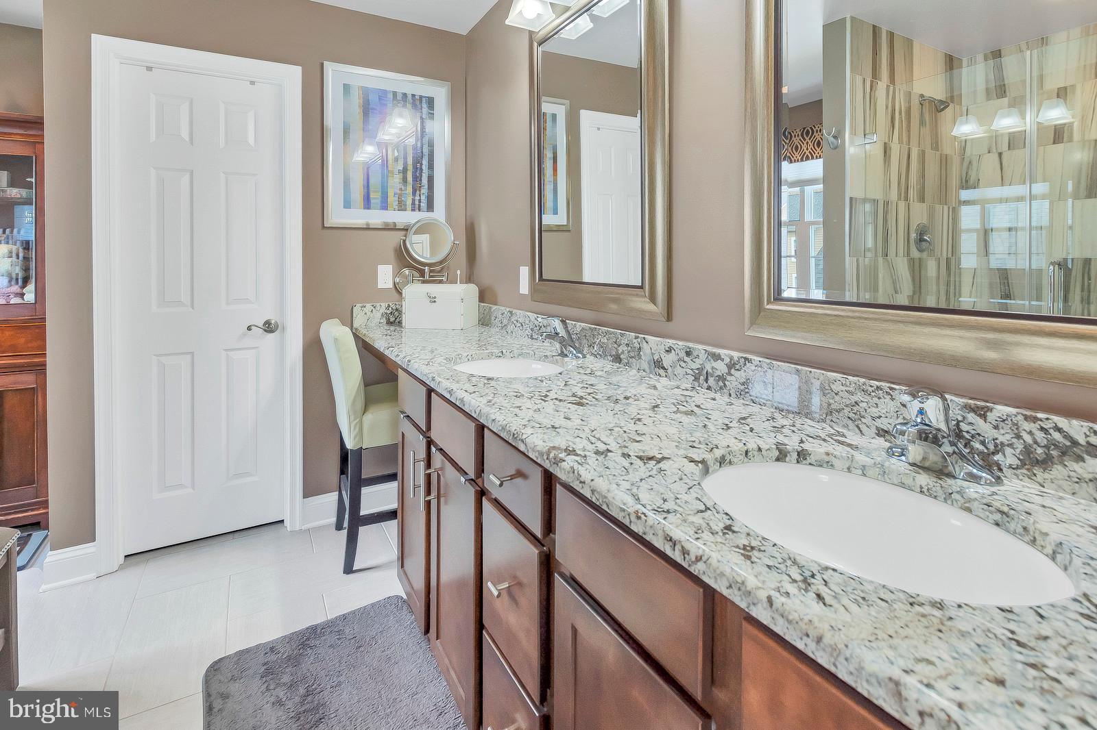 707 Trapper Way Deale, MD 20751 - Photo 21 of 46 Master Vanity