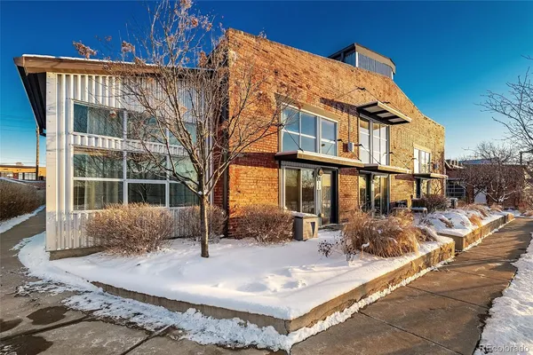 $2,300 | 3033 Blake Street, Unit 126, Denver, CO 80205