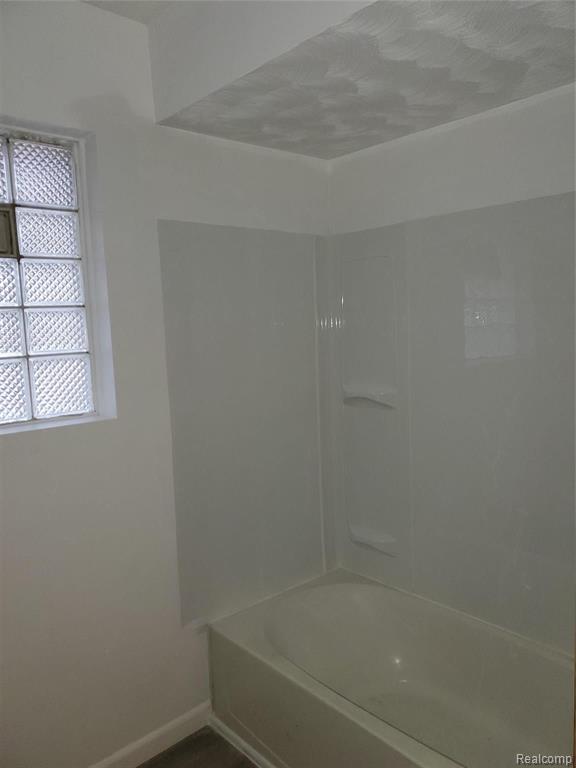 16700 Burt Road Detroit, MI 48219 - Photo 4 of 9