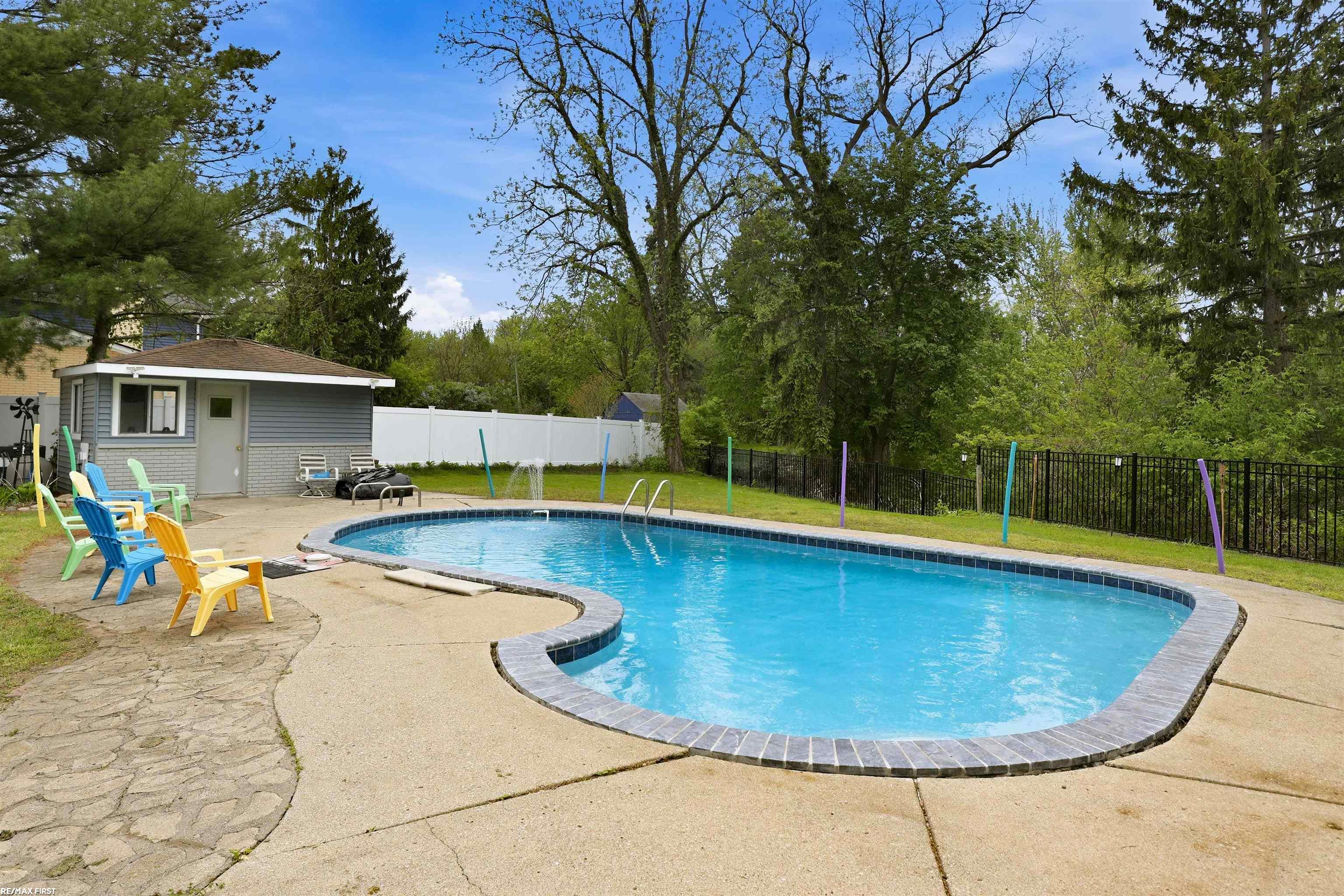 8490 Clinton River Road Sterling Heights, MI 48314 - Photo 46 of 61