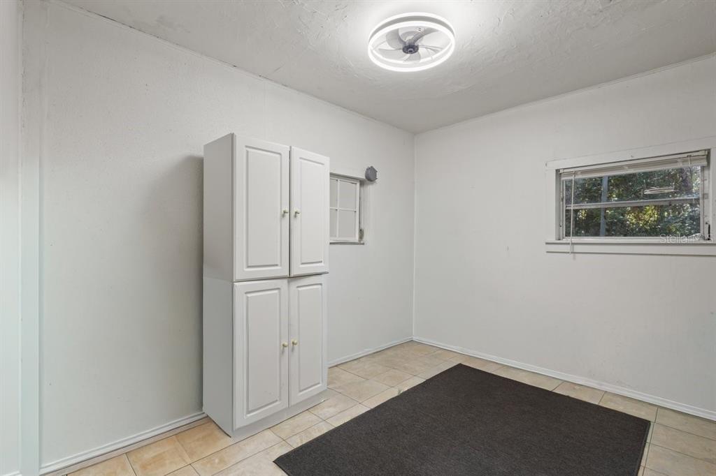 2670 Southeast 68th Street Inglis, FL 34449 - Photo 13 of 35