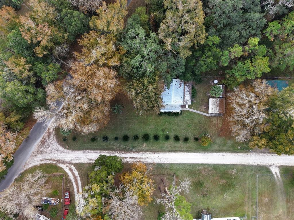 2670 Southeast 68th Street Inglis, FL 34449 - Photo 3 of 35