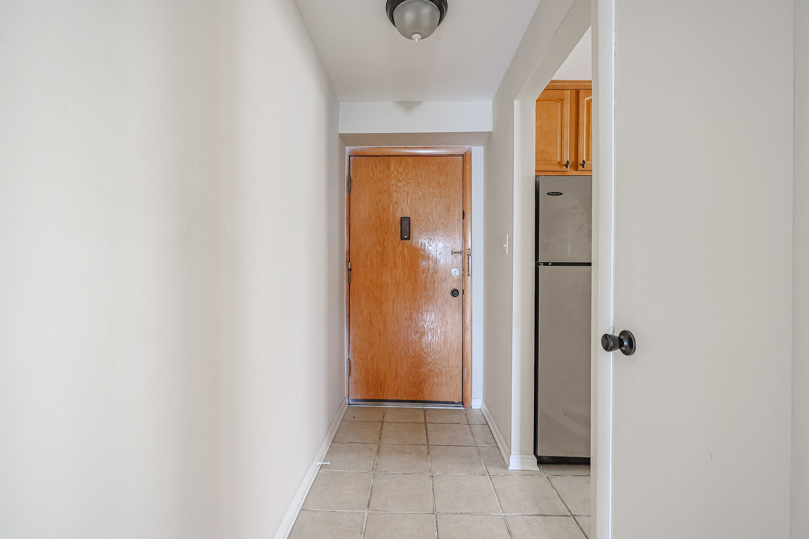 10016 South Pulaski Road, Unit 3 Oak Lawn, IL 60453 - Photo 9 of 39 a view of a elevator and an entryway