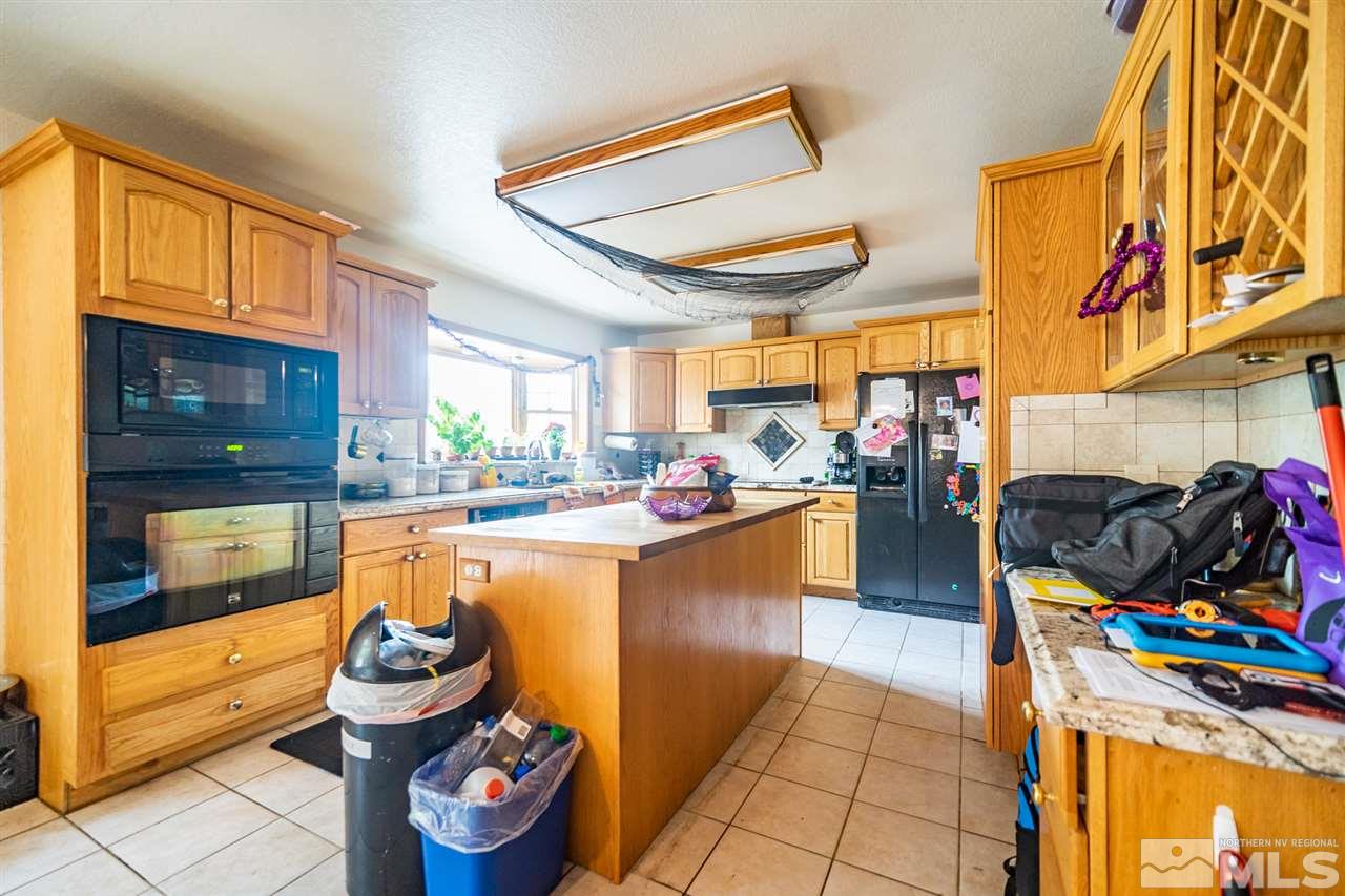 960 Keystone Avenue Reno, NV 89503 - Photo 8 of 40