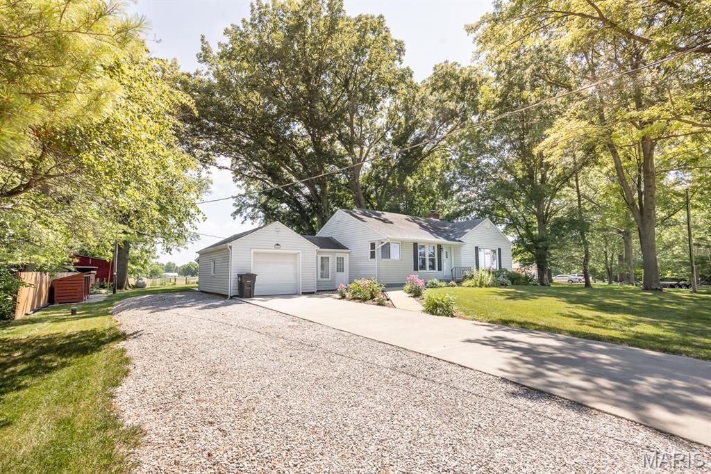 2800 Rutz Road Trenton, IL 62293 - Photo 3 of 30