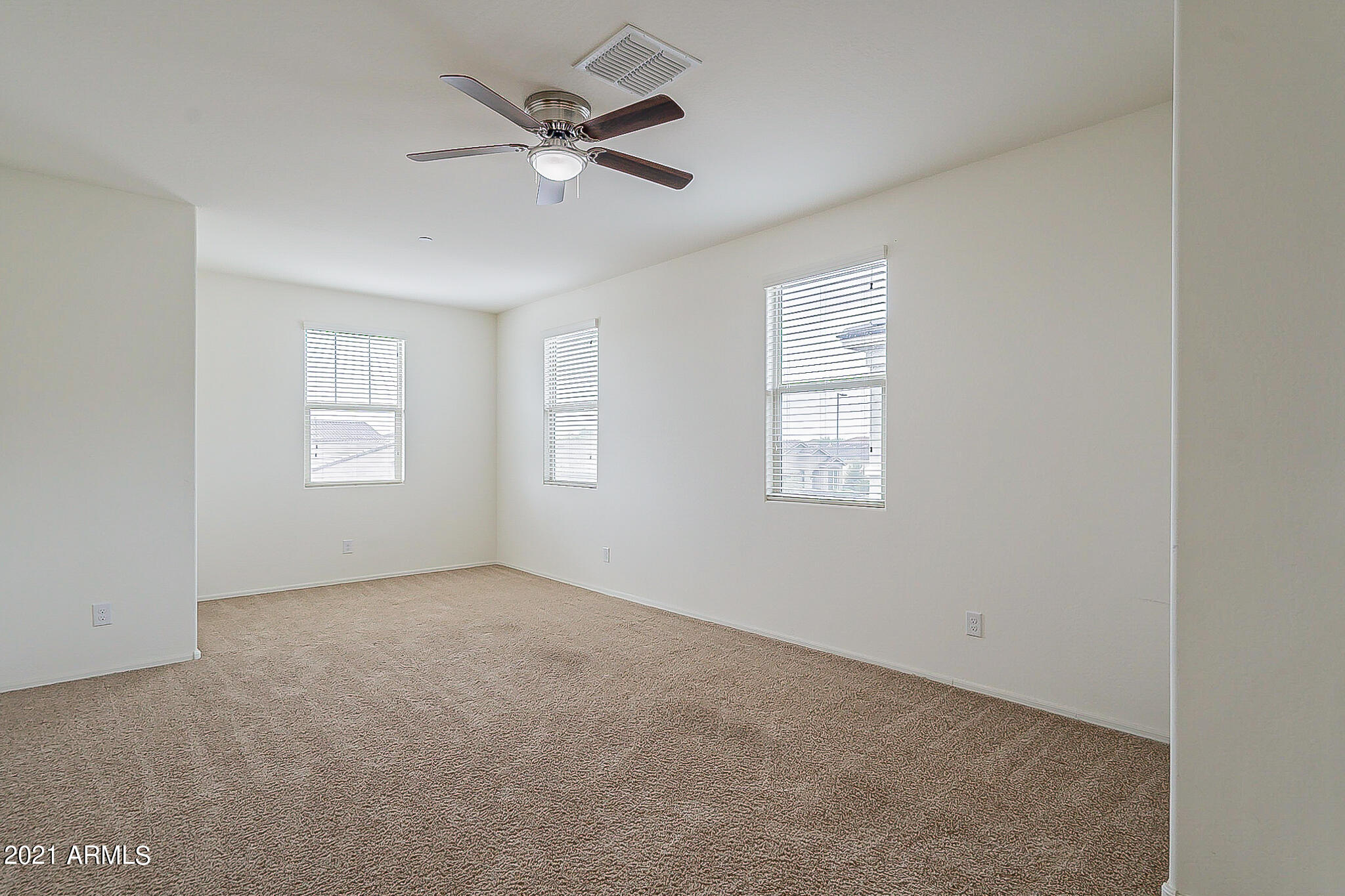 21206 West Granada Road Buckeye, AZ 85396 - Photo 9 of 32 Granada-18