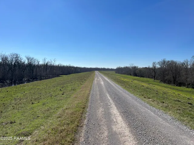 $480,000 | 3 South Levee Road, Port Barre, LA 70577