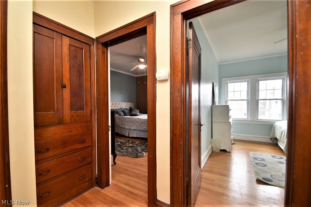 2187 Cranston Road Cleveland, OH 44118 - Photo 15 of 31
