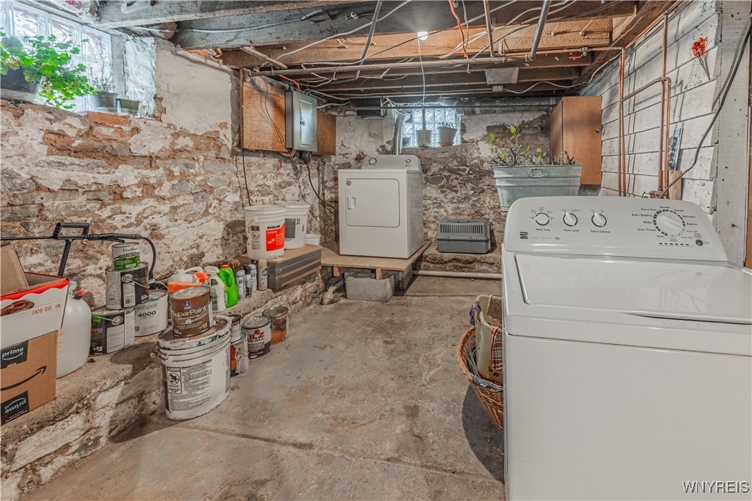 26 Maple Street Lockport City, NY 14094 - Photo 37 of 39