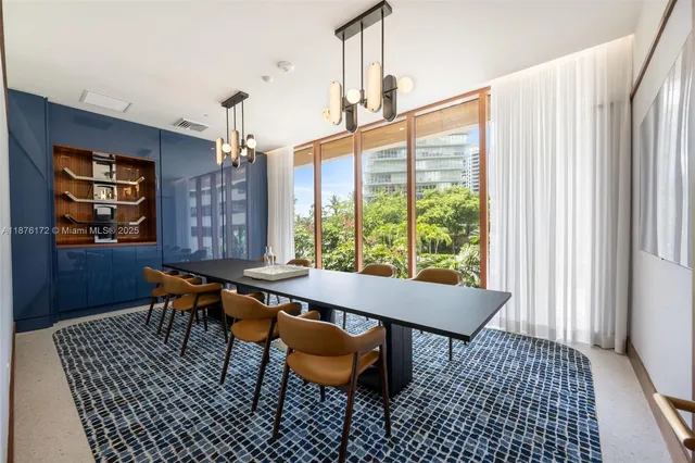 $1,850,000 | 2678 Tigertail Avenue, Unit 1705, Miami, FL 33133