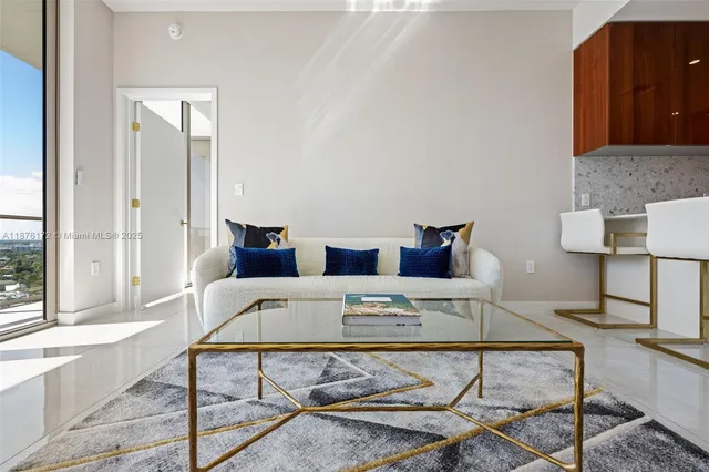 $1,850,000 | 2678 Tigertail Avenue, Unit 1705, Miami, FL 33133