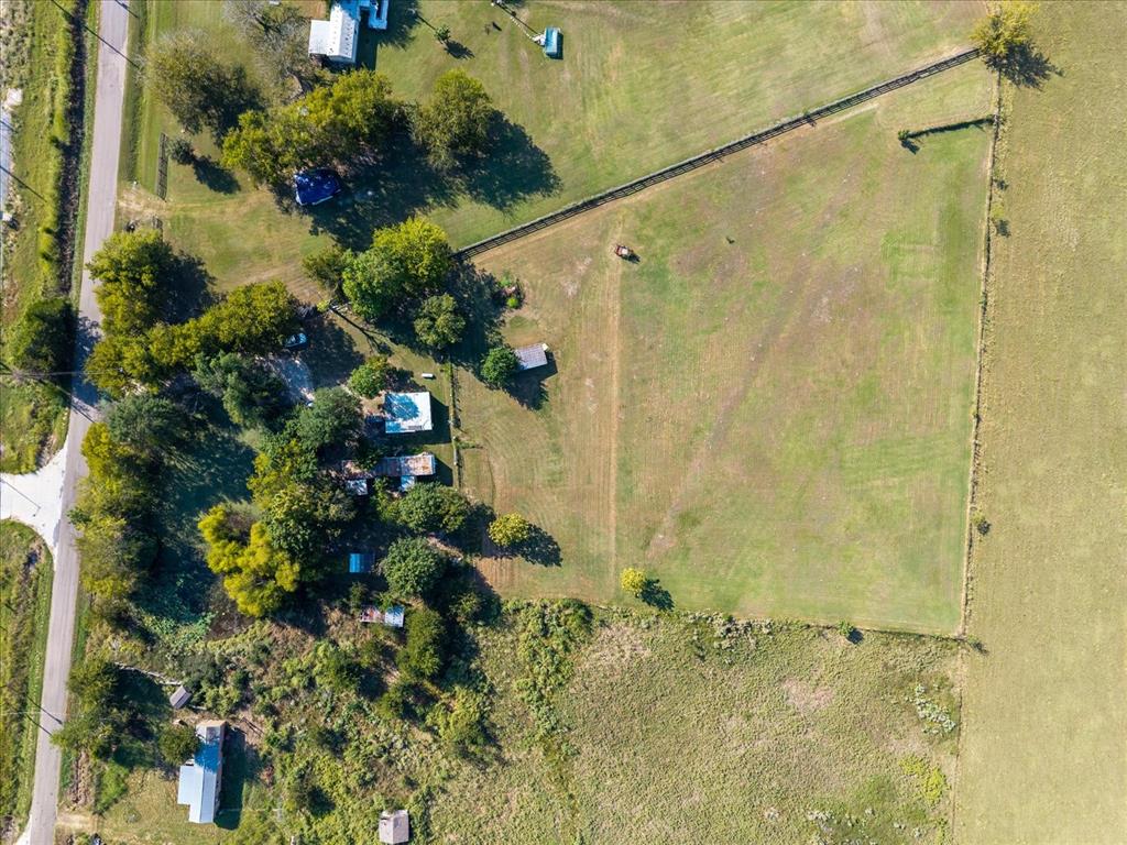 814 Signal Road Quinlan, TX 75474 - Photo 11 of 20 view of a bathroom
