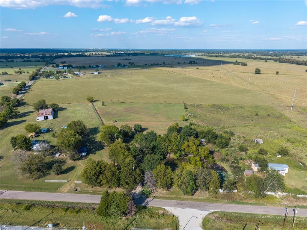 814 Signal Road Quinlan, TX 75474 - Photo 4 of 20 a view of an ocean and beach