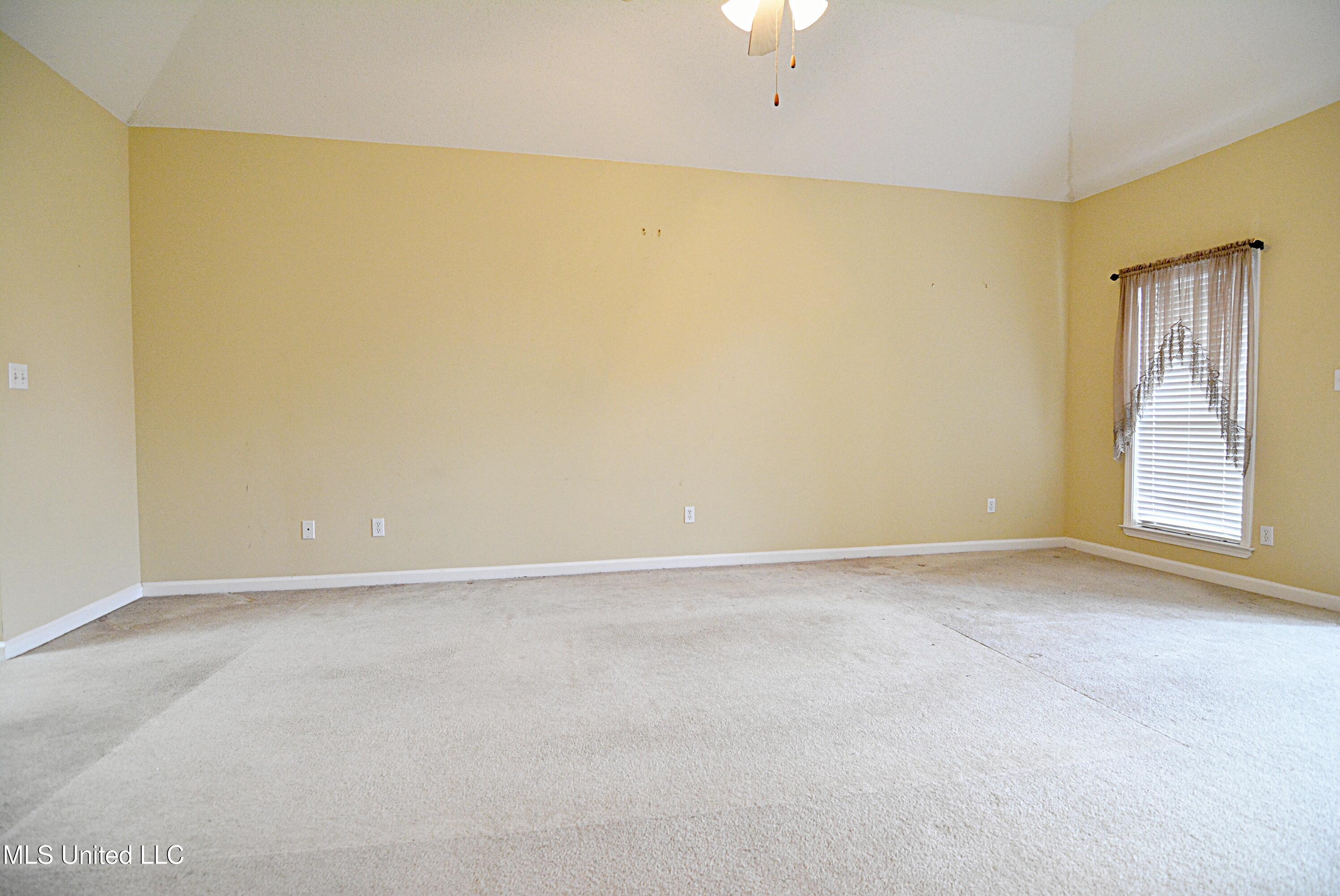 815 Cardinal Lane Hernando, MS 38632 - Photo 5 of 15 Great Room from Hall