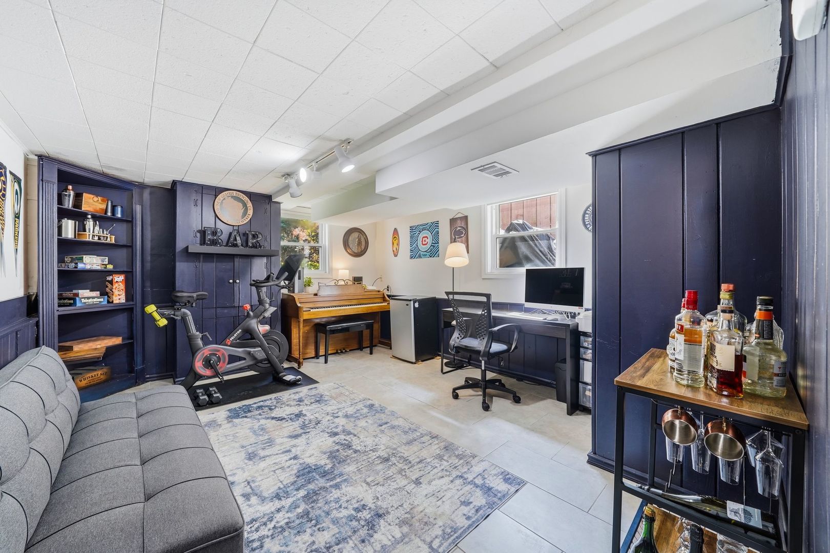 704 Long Road Glenview, IL 60025 - Photo 12 of 26 Gallery Image 12