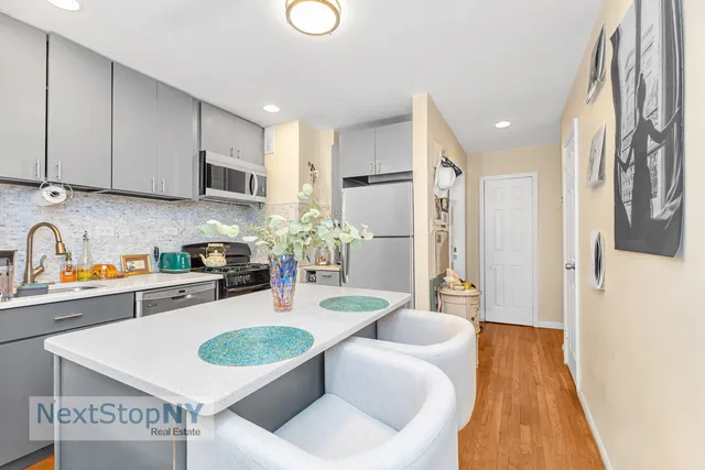 $385,000 | 229 East 28th Street, Unit 2C | Kips Bay