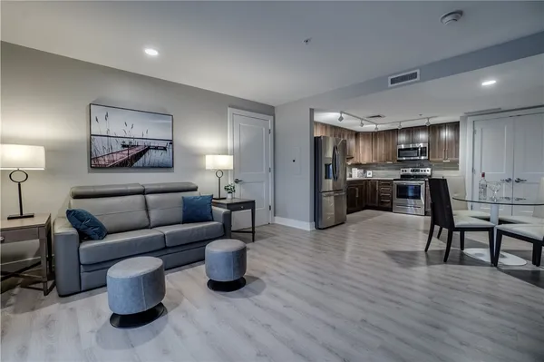 $625,000 | 205 Lakeshore Drive, Unit 516, Canandaigua City, NY 14424