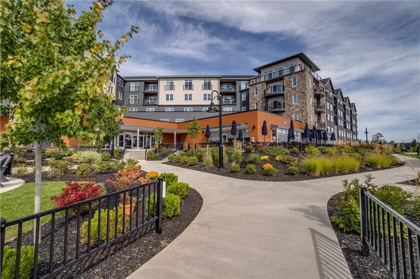 $625,000 | 205 Lakeshore Drive, Unit 516, Canandaigua City, NY 14424