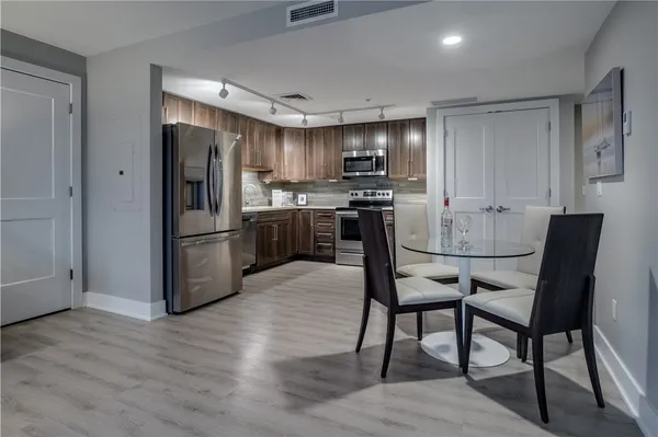 $625,000 | 205 Lakeshore Drive, Unit 516, Canandaigua City, NY 14424