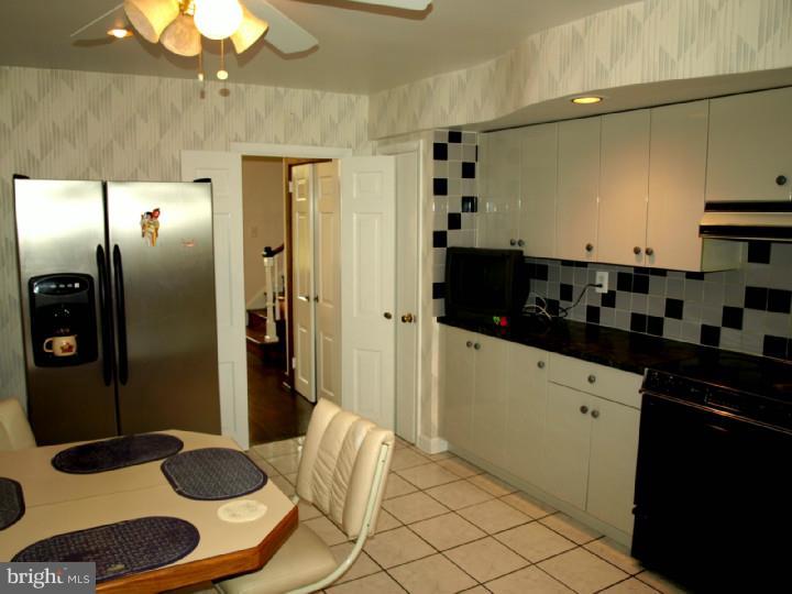 1211 Sandringham Road Bala Cynwyd, PA 19004 - Photo 7 of 25