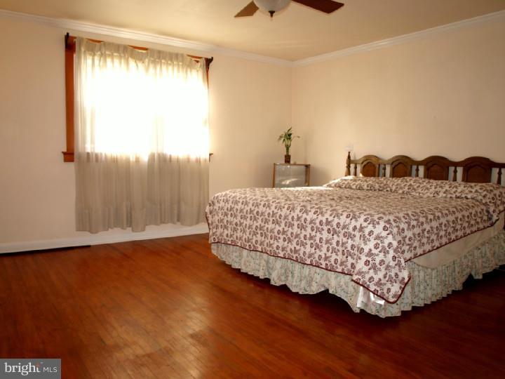 1211 Sandringham Road Bala Cynwyd, PA 19004 - Photo 10 of 25