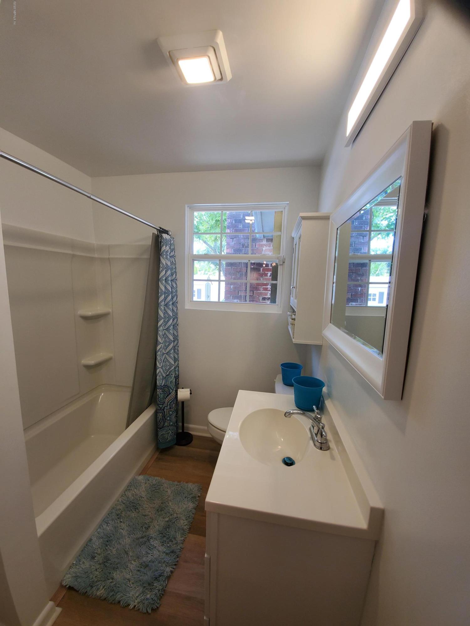 1064 Halifax Road Jacksonville, FL 32216 - Photo 13 of 31 Bathroom