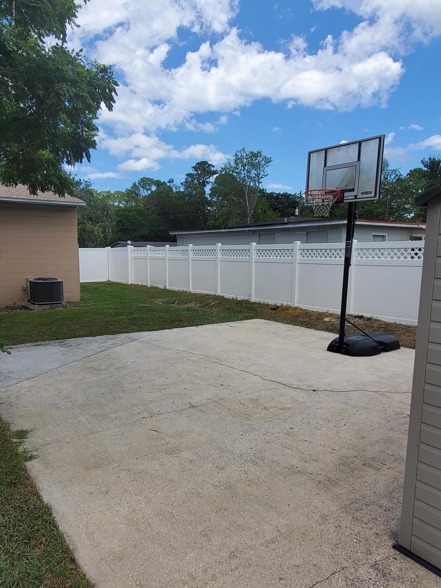 1064 Halifax Road Jacksonville, FL 32216 - Photo 27 of 31 basketball area