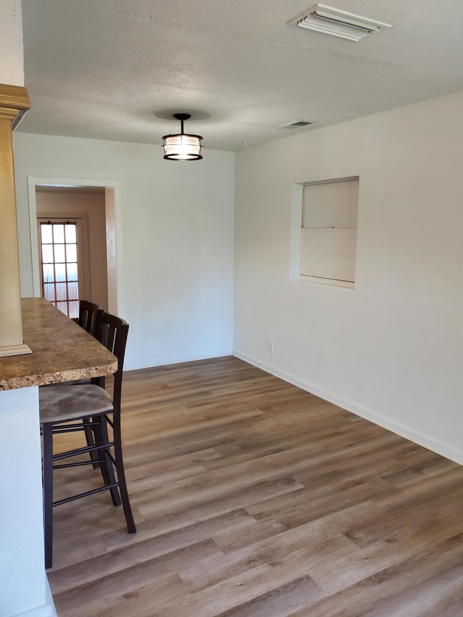 1064 Halifax Road Jacksonville, FL 32216 - Photo 10 of 31 Dining Room