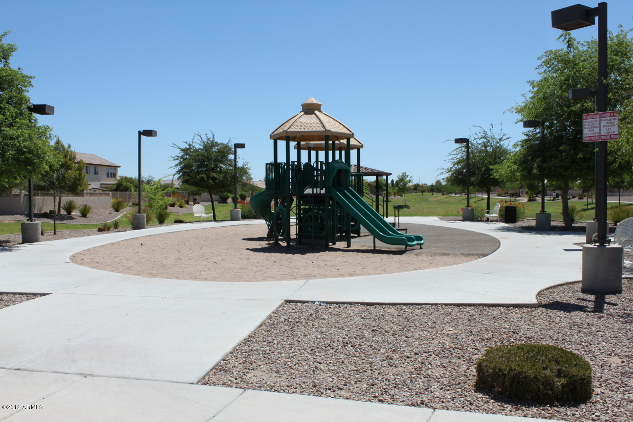 2425 West Apollo Road Phoenix, AZ 85041 - Photo 18 of 22 Community Play Park