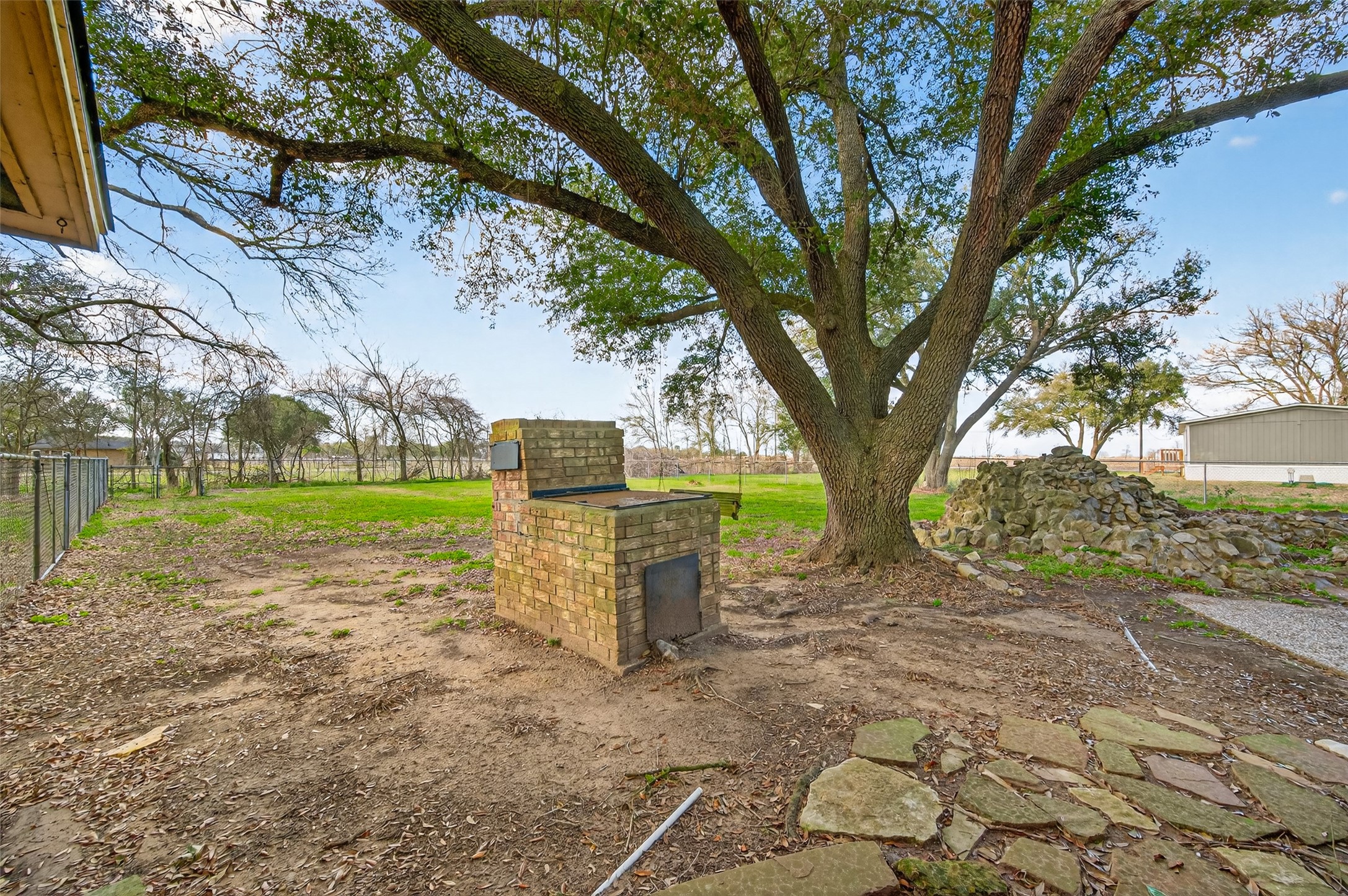 12016 Cloudt Road Needville, TX 77461 - Photo 44 of 47