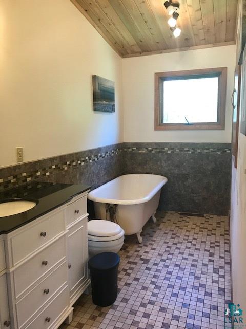 3907 Porter Road Duluth, MN 55803 - Photo 5 of 10