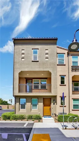 $929,900 | 2211 West Orange Avenue, Unit 21, Anaheim, CA 92804