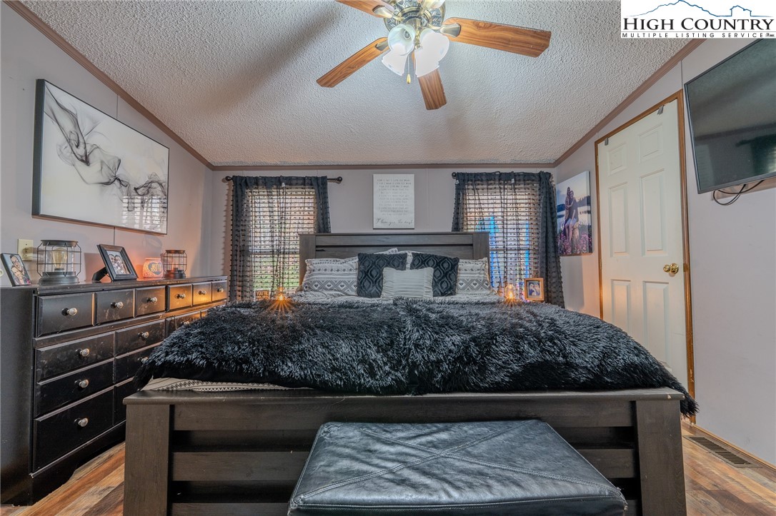 672 Upper Hanging Rock Road Spruce Pine, NC 28777 - Photo 10 of 22