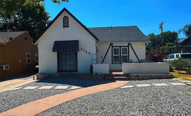 $445,000 | 2748 North D Street, San Bernardino, CA 92405