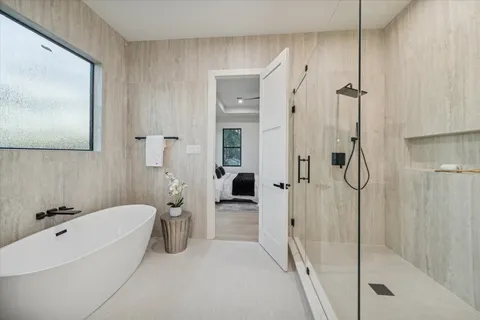 $949,900 | 614 Eleanor Street, Houston, TX 77009