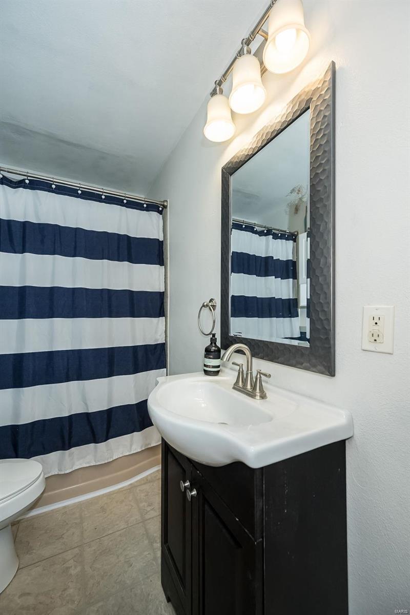 506 Mobile Street Waterloo, IL 62298 - Photo 15 of 38 Gallery Image 15