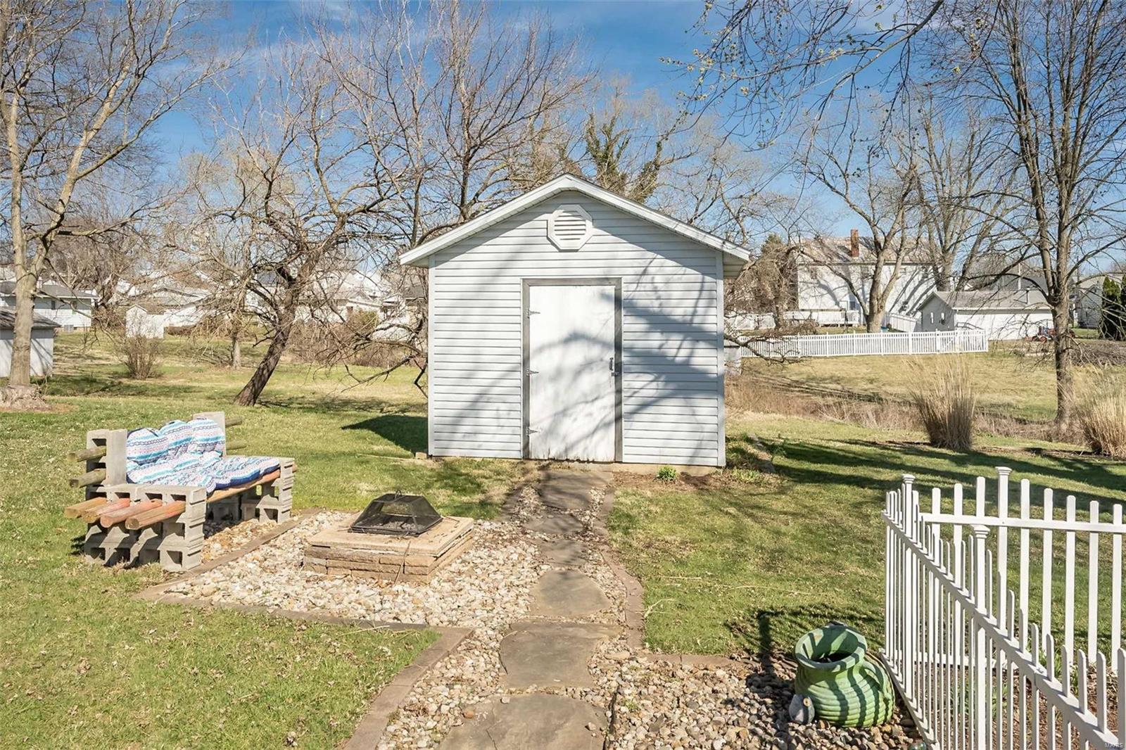 506 Mobile Street Waterloo, IL 62298 - Photo 31 of 38 Gallery Image 31