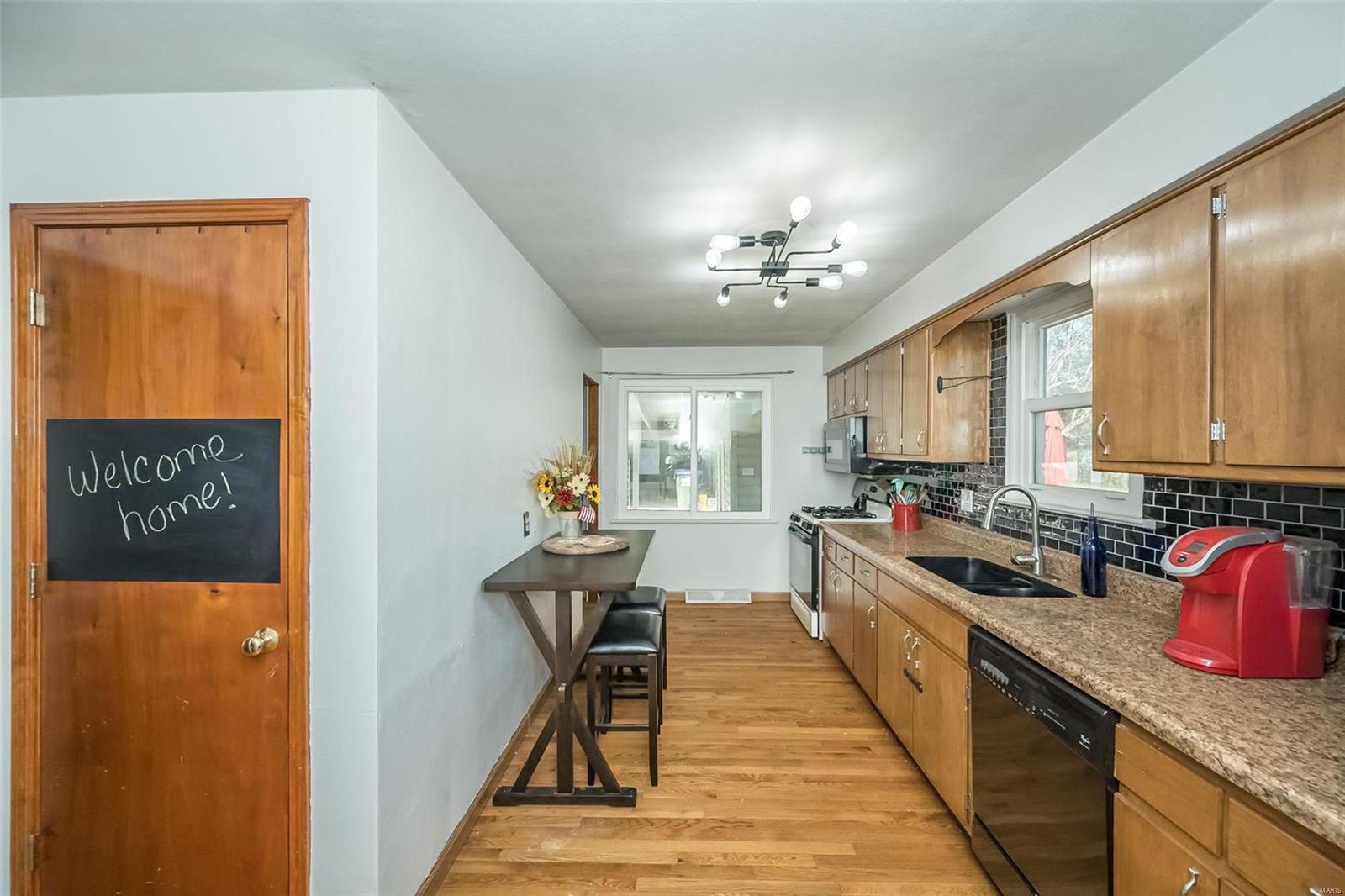 506 Mobile Street Waterloo, IL 62298 - Photo 9 of 38 Gallery Image 9
