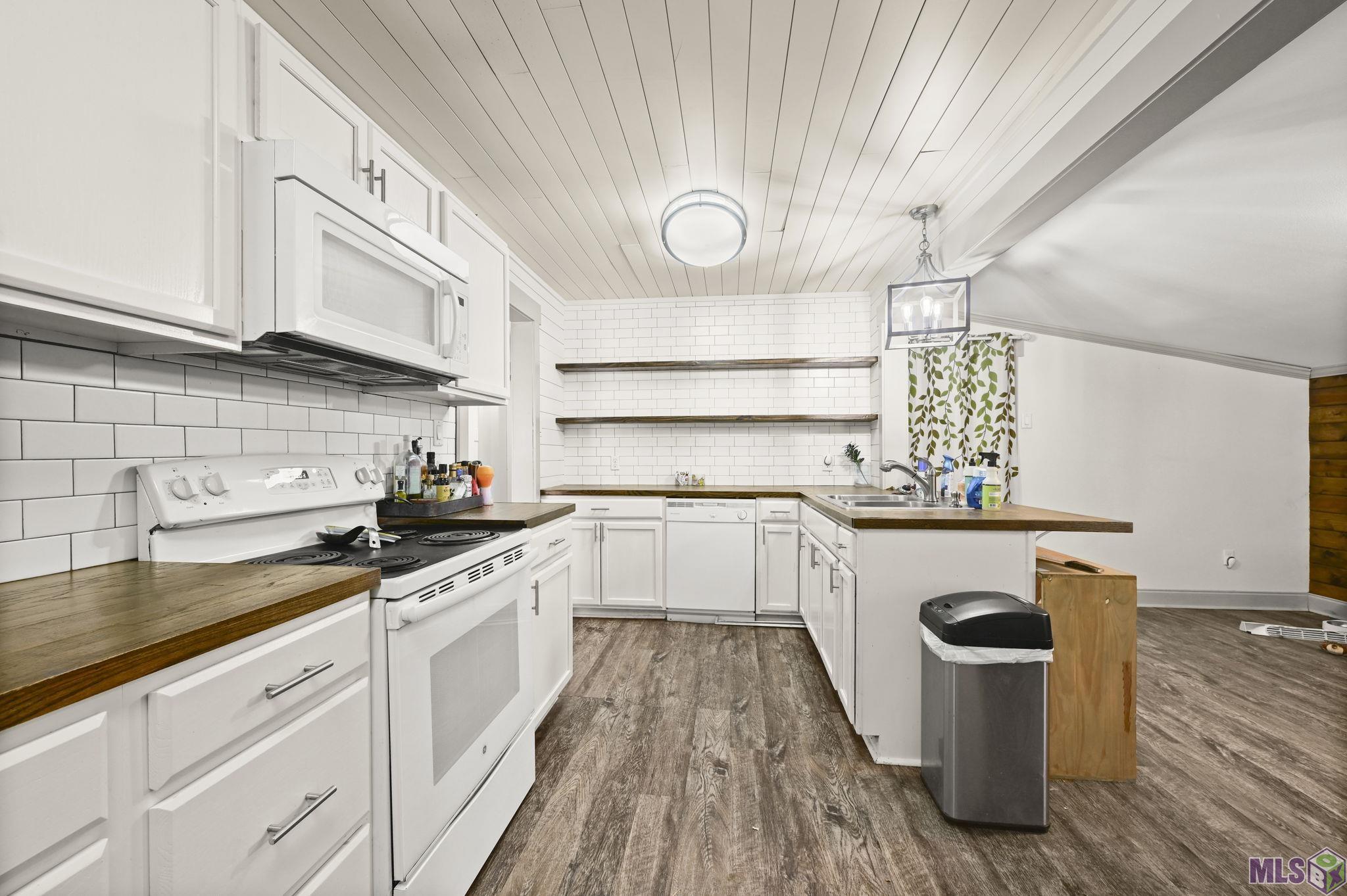 3845 Plum Broque Drive Baton Rouge, LA 70808 - Photo 2 of 23