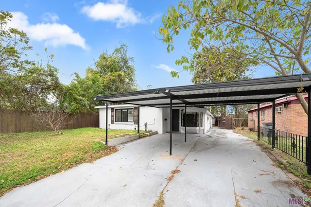 $215,000 | 3845 Plum Broque Drive, Baton Rouge, LA 70808